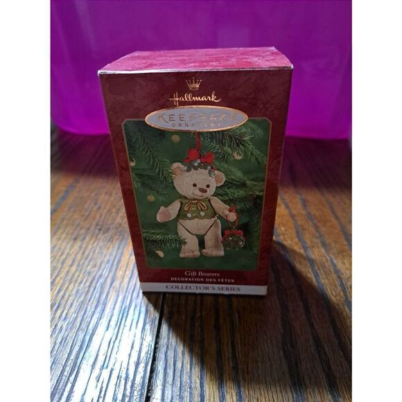 Vintage 2000 Y2K Hallmark Keepsake Gift Bearers #2 Christmas Ornament - Picture 3 of 4